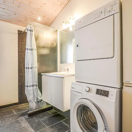 Beautiful Home In Ebeltoft With Sauna * אבלטופט